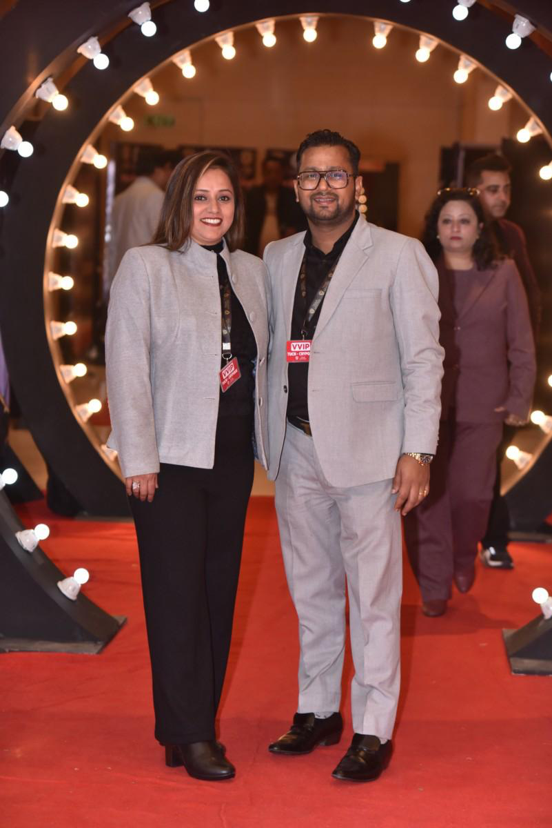Sourav Mahajan and his wife